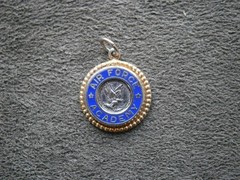 United States Air Force Vintage Goldtone Enamel Bracelet Charm Pendant 2.7g