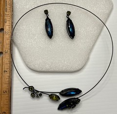 Vtg Set Black Shaped Wire Navy Denim Olive Stone Neck Choker Earring
