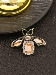Vintage Baroque Bee Brooch – Gold Zinc Alloy Insect Pin With Faceted Gemstone