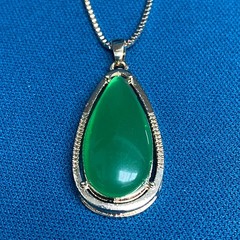 Oval Emerald-Toned Pendant Necklace – Gold-Toned Halo Setting