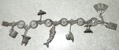 VINTAGE ANTIQUE OLD CHINESE EXPORT FILIGREE CHARM BRACELET SIGNED CHINA