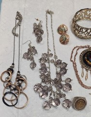Lot Of Estate Costume Jewelry, 15 Pcs