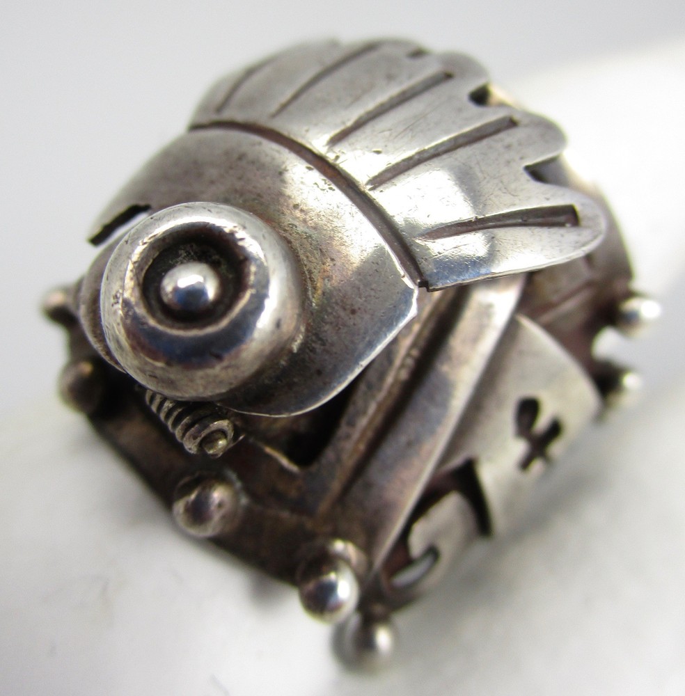 UNUSUAL MEXICAN STERLING SILVER MESOAMERICAN POISON COMPARTMENT RING SZ 6.5