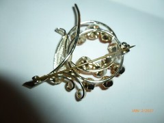 Vintage Faceted Rhinestone Leaf Brooch Silver Tone Filigree Branch Flower