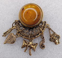 Amber Cabochon Heart Bow Flowers Dangling Charms Brooch Pin Vintage