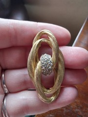 CHRISTIAN DIOR 1974 GERMAN BRUSHED GOLD TONE BROOCH PIN GIFT FOR HER MOM MOTHER