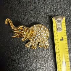 Vintage Y2K Gold Tone Rhinestone Green Eye Elephant Brooch Pin Women’s Jewelry