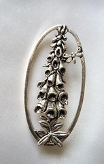 Vintage MASJ Maureen Ann Story Jones 1990 Silver Plated Pewter Foxglove Pin 9.2g