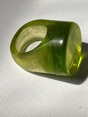 Vintage Size 7 Lucite Ring Chunky Statement Crystal Green HIGH Flat Top Unisex