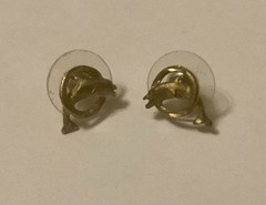 A Lot Of 3 Sets Of Vintage Post Style Earrings