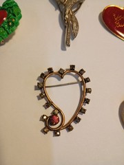 Women’s Heart Brooches ! Mixed Lot (13pc) Enamel Rhinestone Gold/Silver