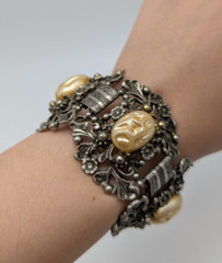 Vintage Victorian Selro Selini Style Baroque Faux Pearl Flower Panel Bracelet