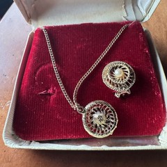 Vintage Genuine Cultured Pearl Necklace & Clip-On Earrings Set in Box