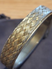 GOLD TONE GOLDEN WEAVE BRACELET. VINTAGE. ESTATE FIND. LONDON.