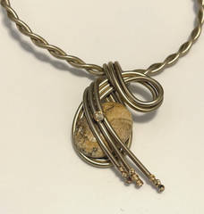JEFF LIEB VINTAGE STONE GEMSTONE PENDANT TWIST GOLD TONE STATEMENT NECKLACE WOW!