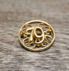 Vintage Avon Seller’s Award Pins From The 1970’s Lot Of 3 Assorted Pre-owned