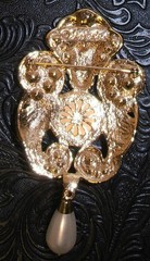 JEFF LIEB Gold Tone Rhinestone with Purple Cabochon Drop Pearl Brooch