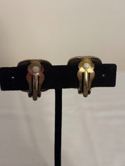 Green and Gold Color Clip Earrings for any occasion