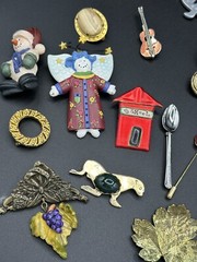 Vintage Lot of 27 Pins – Gold Tones & Silver Tones – Other- All Wearable