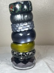 Lot of 7 Vintage Chunky Lucite Bangle Bracelets Gray, Green Moonglow, Faceted,