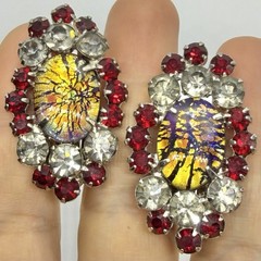 Vtg Juliana D&E Book Piece Cat Eye Glass Cabochon Earrings Red Clear Silver Clip