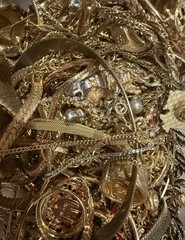 Jewelry Lot Good Wear Resell Brooch Art Estate Vintage Modern 5 Pc NO Junk – BUY