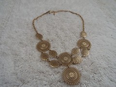 CHARMING CHARLIE Goldtone Filigree Disks Scoop Bib Necklace (A25)
