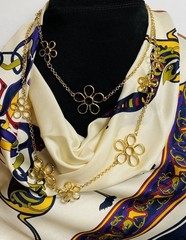 Vintage Gold Tone Multi Flower Chain /Statement Necklace 35” +3.5” Extension