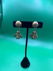 Vintage Gold Tone Screw Back Damgle Earrings