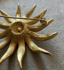 Vintage B.S.K Gold tone Flower Brooch 2.5 Inches New York