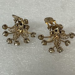 Vintage Purple Rhinestone Floral Cluster Clip-On Earrings Gold Tone