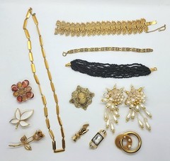 SIGNED 1lb Vintage / Modern Jewelry Lot Wearable Bundle / Lot