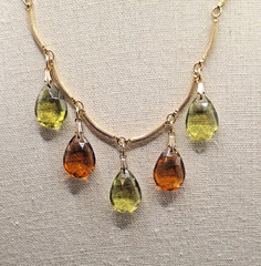 Vtg Sarah Coventry Gold-tone Amber Peridot Green Lucite Teardrops 16″ Necklace