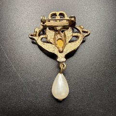 Vtg Victorian Reproduction Costume PIN BROOCH ~ CABOCHON GLASS FAUX PEARL
