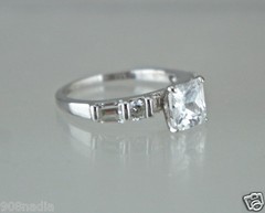 FASHION RING SILVER PLATED PRINCESS CUT RHINESTONE SOLITAIRE SIZE 8.25