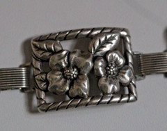 Vintage c. 1940’s Danecraft Felch & Co. Sterling Silver Floral Panel Bracelet