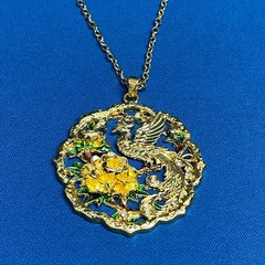 Vintage Chinese-Style Bird Pendant – Openwork Filigree with Jade-Toned Accents