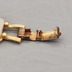 Vintage Linked Bracelet White Asymmetrical Faux Pearl Gold Tone Filigree 6.5″
