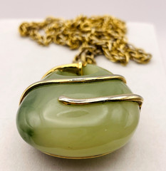 Vintage Faux Jade Gold Tone Pendant Chain Necklace