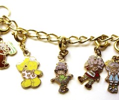 Original Vintage 1980 Strawberry Shortcake Metal 13 Dangle Charm Bracelet