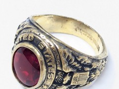 Vintage US Army Military Gold Plated Ring Red Faceted Stone Karatclad Size 10.5