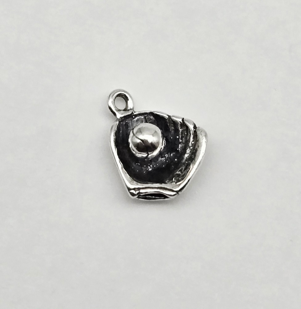 Vintage Sterling Silver Baseball Glove & Ball Sports Charm Pendant – 1.6g