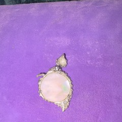Angel Mother of Pearl Round Brooch Pin, Silver Tone, White Stone, Unisex Adults