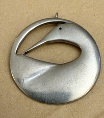Ken Kantro Pewter Bird Pendant Vintage 1988 Kennebec Modernist Loon Necklace
