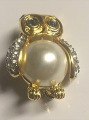 Vintage Small Owl Brooch Pin Novelty Gold Plated Rhinestone Blue Eyes