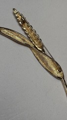 Vintage Christian Dior Large Gold Tone Rhinestone Wheat Sheaf Brooch Signed
