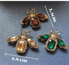Crystal Bee Brooch Insect Pin Brooches For Women Clothes Scarf Clip Jewelry Gift