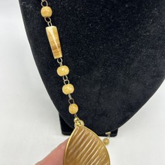 Agate Necklace Quartz Genuine Stone Sun Carved Bead 24″ VTG Boho Chic 70’s Beige