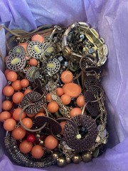 Lot 86 Vintage To Now Jewelry To Wear Sell Or Repurpose – 5.5 Lbs
