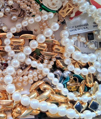 NICE Lot All Vintage Jewelry Wear Rhinestone Metal Untested Small Flat Rate Lbs
